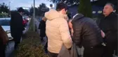 REHİNELERİN YAKINLARI FABRİKA ÖNÜNDE AĞLADI