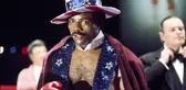 Rocky serisinin unutulmaz ismi Carl Weathers, vefat etti