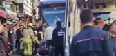 Sultanahmet'te tramvay yayaya çarptı, seferler durdu