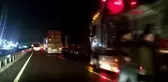 Şanlıurfa'da sağanak yağış nedeniyle Çoban Deresi taştı, karayolu kapatıldı