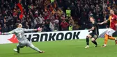 Ne yaptın sen Muslera? 90. dakikada yaptığı kurtarışın dünyada eşi benzeri yok