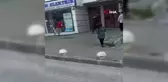 Telefon bayisinde başlayan tartışma kavgayla sonuçlandı... O anlar kamerada