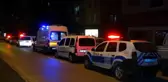Uşak'ta bir kişi apartmanın önünde ölü bulundu