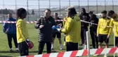 Süper Lig bildiğiniz gibi! Teknik direktör, kavga eden futbolcularını ringe çıkardı