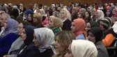 Siyaset Akademisi'ne katılan kadınlara sertifikaları verildi