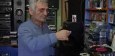 Yıllardır aynı yerde kuşaklar arası bağ kuruyor 6 metrekarelik dükkanda hatıralarını arıyorlar