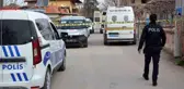 Yaşlı adam, evinde satırla öldürülmüş halde bulundu