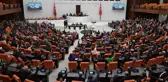 TBMM bir kez daha karıştı! Kürtçe dörtlük okuyan DEM Partili vekilin mikrofonu kapatıldı