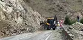 Ardahan-Ardanuç Yolu Heyelan Nedeniyle Trafiğe Kapandı