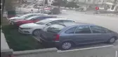 Ankara'da çimento tankerinin devrilerek yokuş aşağı kaydığı anlar kamerada