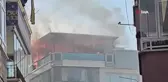 Başkentte çatı yangını paniğe neden oldu