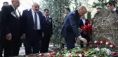Cumhurbaşkanı Erdoğan'dan Alparslan Türkeş'in kabrine ziyaret