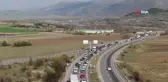 Bayram dönüşünde araç kuyruğu 70 kilometreye ulaştı