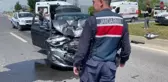 Otomobil ile hafif ticari araç çarpıştı: 2 yaralı