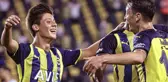 Mesut Özil'den Arda Güler'e 
