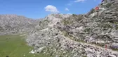 Ağlayan Gelin ziyaretçi akınına uğradı
