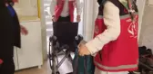 Vali ile görüşmek isteyen engelli kadın özel araçla makamı getirildi