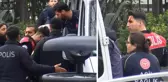 Olaylı 1 Mayıs! Kaldırım taşı atılan çok sayıda polis yaralandı