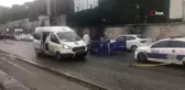 Kağıthane'de bir kişi araç içinde kafasından silahla vurulmuş halde bulundu