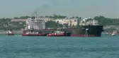 Haydarpaşa Mendireği Açıklarında Makine Arızası Sonucu Demir Atan Gemi Kurtarma Çalışmaları Devam Ediyor
