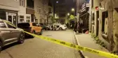 Sarıyer'de uygulamadan kaçan otomobil sürücüsü, park halindeki araçlara çarptı: 2 yaralı