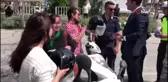 Datça'da Motosiklet Sürücülerine 'Kask' Dağıtıldı