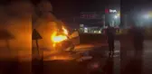 Seyir halindeki araç alevlere teslim oldu