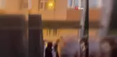 Otomobil, inşaat ile istinat duvarı arasındaki boşluğa düştü: 1 ölü
