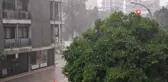 Sabah başlayan yağmur yolları göle çevirdi