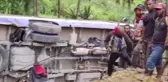 Papua Yeni Gine'deki heyelanda 2 bin kişi toprak altında kaldı