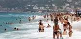 10 yıllık tarihi protokol! Kuşadası plajları halka açılıyor, şemsiye ve şezlonglar da ücretsiz olacak