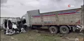 Kamyon ile hafif ticari araç çarpıştı: 2 yaralı
