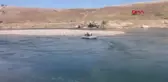 Dicle Nehri'nde mahsur kalan 4 kişi AFAD tarafından kurtarıldı