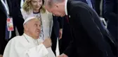 Cumhurbaşkanı Erdoğan, G7 Zirvesi'nde Papa Franciscus sohbet etti