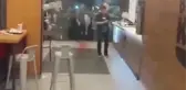 Diyarbakır'da Starbucks ve Burger King şubelerine saldırı
