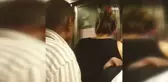 Metro asansöründe mahsur kaldılar