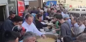 Bulanık Kaymakamlığı 2 bin kişiye aşure dağıttı