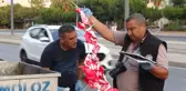 Çöp konteynerlerinde Türk bayrakları bulundu, polis soruşturma başlattı