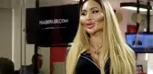 Dünyanın en büyük elmacık kemikli modeli Anastasia Pokreshcuk tanga bikini giydi! Kalçası görenleri şaşı etti