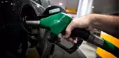Bu gece yarısından itibaren benzine 1 lira 73 kuruş indirim gelmesi bekleniyor