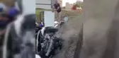 Kontrolden çıkan otomobil yan yattı, sıkışan sürücü güçlükle kurtarıldı