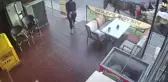 At arabasıyla geldiler... Restoranın buzdolabından 20 kilo eti böyle çaldılar