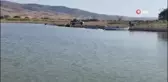 Nilüferler solunca tekneler kuşlar için baraj gölüne açıldı