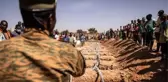 Burkina Faso'da El Kaide bağlantılı grupların bir köye yaptığı saldırıda 200'den fazla kişi öldü