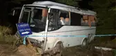 Eskişehir'de midibüs şarampole uçtu: 14'ü polis 15 kişi yaralı