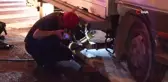 Ataşehir'de kamyonet MOBESE direğine çarptı
