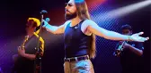 Emre Fel'in canlı performansı dinleyicileri ikiye böldü! 