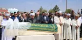 Narin'in tabutuna neden duvak koyuldu? 8 yaşındaki Narin'in tabutuna gelin duvağı neden koyuldu?