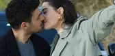 Simay Barlas ve Halit Özgür Sarı çifti ayrıldı