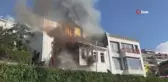 Beyoğlu'nda Tarihi Ahşap Bina Yangında Çöktü